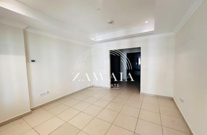 Apartment - 1 Bedroom - 2 Bathrooms for rent in East Porto Drive - Porto Arabia - The Pearl Island - Doha