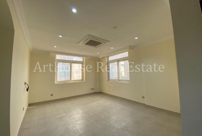 53004203 - Property Image 2