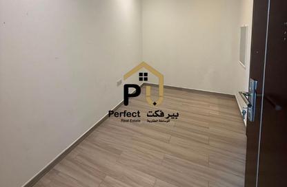Apartment - 3 Bedrooms - 3 Bathrooms for rent in Teatro - Qanat Quartier - The Pearl Island - Doha