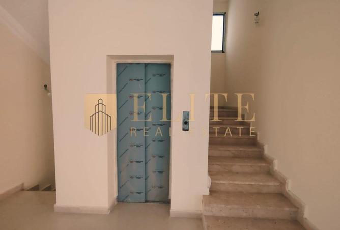 1018772 - Property Image 2