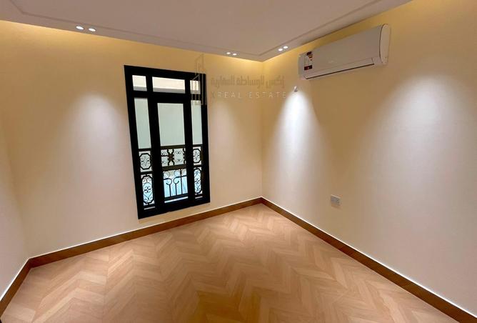 52042833 - Property Image 2