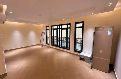 Apartment - 2 Bedrooms - 2 Bathrooms for rent in Al Nasr Street - Al Nasr - Doha