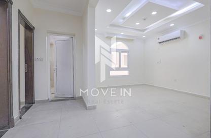 Apartment - 2 Bedrooms - 2 Bathrooms for rent in Old Airport Road - Old Airport Road - Doha