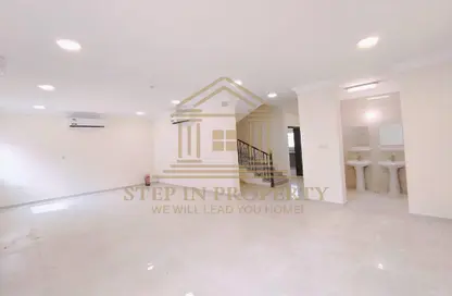 Compound - 6 Bedrooms - 6 Bathrooms for rent in Al Kheesa - Al Kheesa - Umm Salal Mohammed