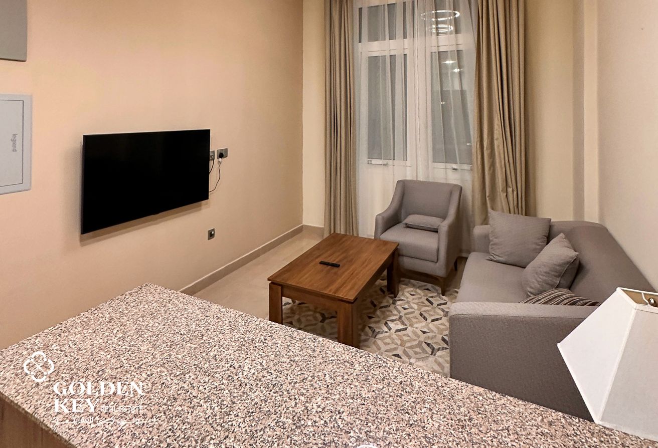 Luxury 1 Bedroom | Bills Included | Old Airport