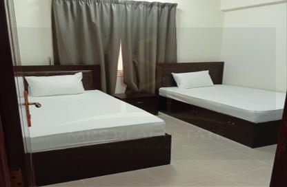 Apartment - 2 Bedrooms - 2 Bathrooms for rent in Asim Bin Omar Street - Al Mansoura - Doha