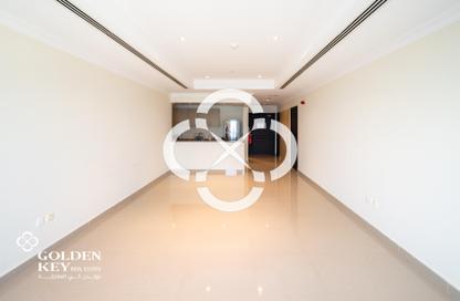 Apartment - Studio - 1 Bathroom for rent in West Porto Drive - Porto Arabia - The Pearl Island - Doha Apartment - Studio - 1 Bathroom for rent in West Porto Drive - Porto Arabia - The Pearl Island - Doha
