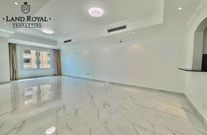 Apartment - 2 Bedrooms - 3 Bathrooms for rent in West Porto Drive - Porto Arabia - The Pearl Island - Doha