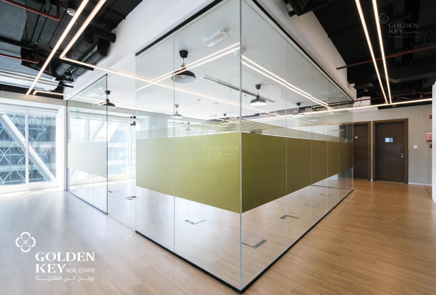 Business Tower | Expansive Floor Plan