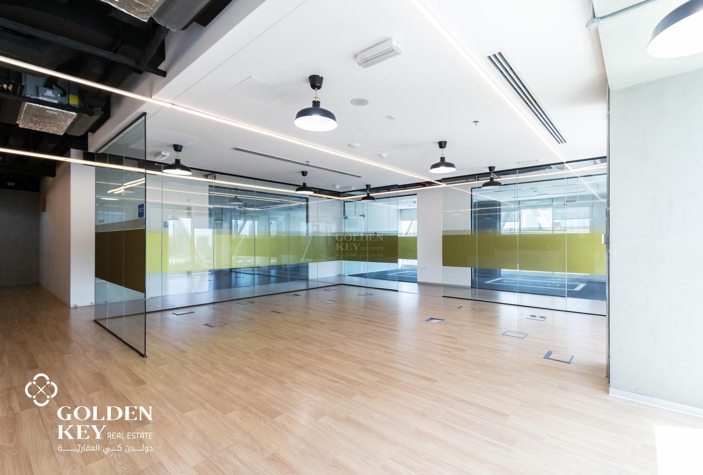 Business Tower | Expansive Floor Plan