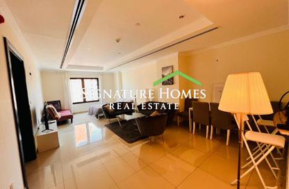 Apartment - 1 Bedroom - 2 Bathrooms for rent in Tower 18 - Porto Arabia - The Pearl Island - Doha