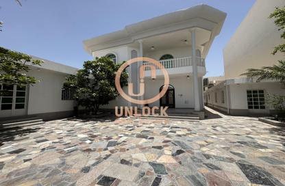 Villa - Studio - 7 Bathrooms for rent in Al Nuaija Street - Al Nuaija - Doha