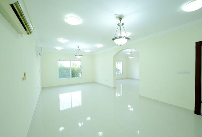 51721241 - Property Image 2