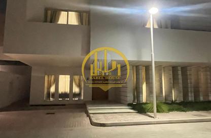 Villa - 4 - 6 for rent in Les Roses Compound 3 - Al Waab - Doha