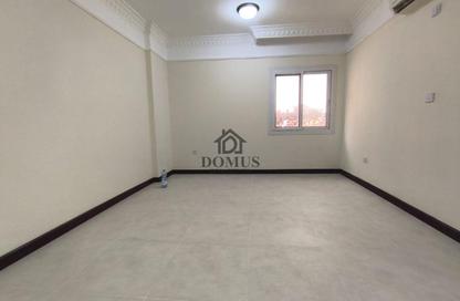 Apartment - 2 Bedrooms - 2 Bathrooms for rent in Anas Street - Fereej Bin Mahmoud North - Fereej Bin Mahmoud - Doha
