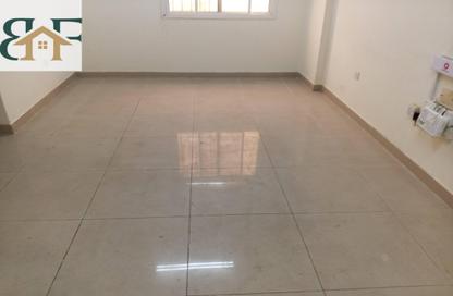 Apartment - 3 Bedrooms - 3 Bathrooms for rent in Al Mansoura - Doha