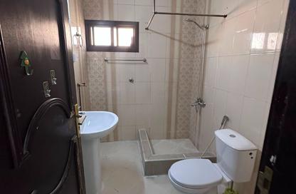 Apartment - 2 Bedrooms - 1 Bathroom for rent in Al Azizia Street - Al Aziziyah - Doha Apartment - 2 Bedrooms - 1 Bathroom for rent in Al Azizia Street - Al Aziziyah - Doha