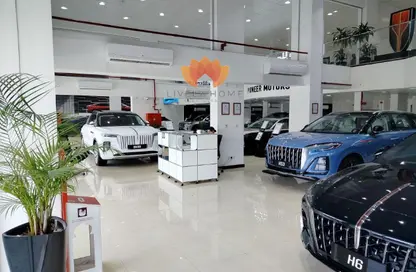 Show Room - Studio - 2 Bathrooms for rent in Salwa Road - Old Industrial Area - Al Rayyan - Doha