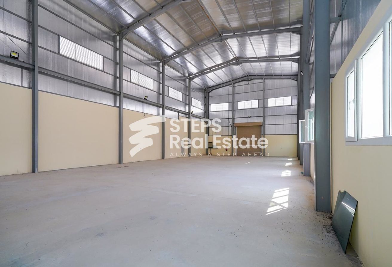 Steel Workshop with Rooms for Rent
