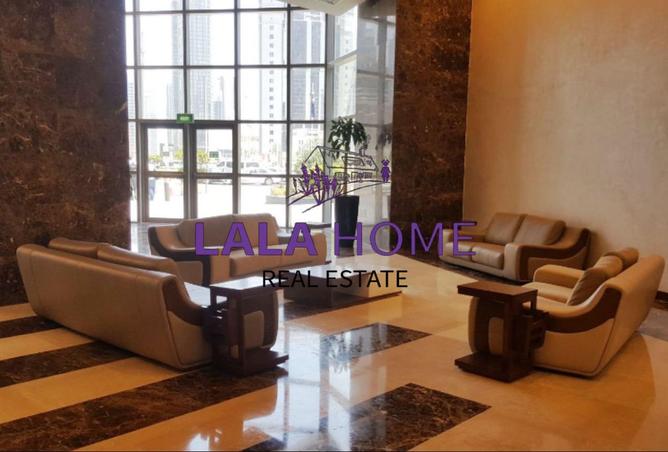 989633 - Property Image 2