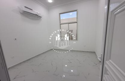 Apartment - 2 Bedrooms - 2 Bathrooms for rent in Muaither Area - Al Rayyan - Doha