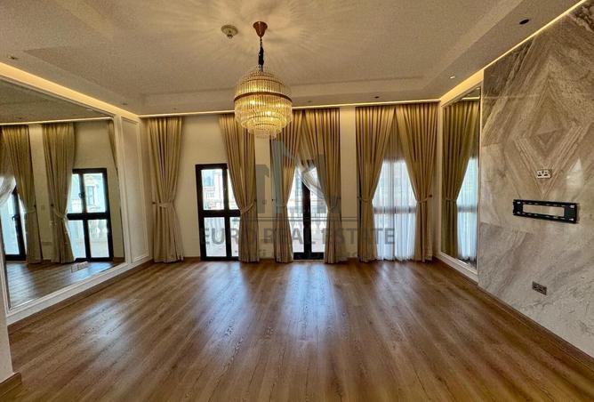 1019373 - Property Image 2