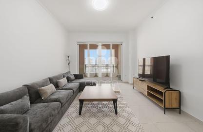 Apartment - 1 Bedroom - 2 Bathrooms for rent in Viva East - Viva Bahriyah - The Pearl Island - Doha