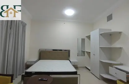 Apartment - 1 Bathroom for rent in Al Sadd - Doha