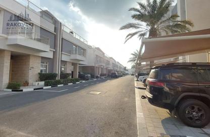 Apartment - 2 Bedrooms - 3 Bathrooms for rent in Muraikh - AlMuraikh - Doha