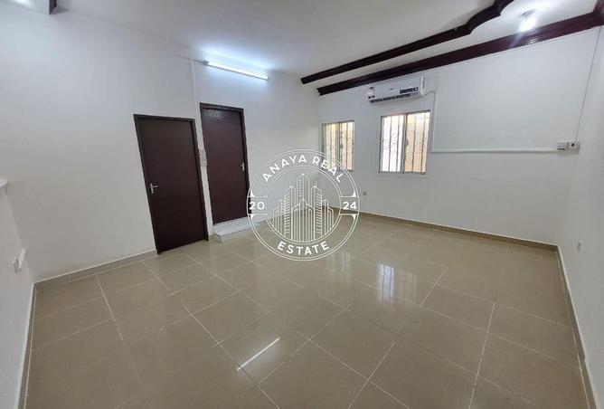 58201155 - Property Main Image