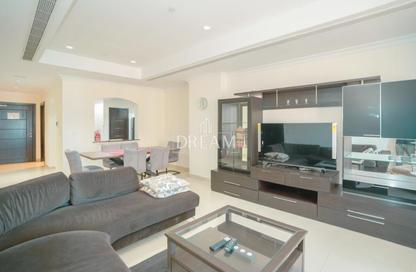 Apartment - 1 Bedroom - 2 Bathrooms for rent in West Porto Drive - Porto Arabia - The Pearl Island - Doha
