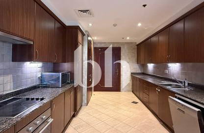 Apartment - 3 Bedrooms - 5 Bathrooms for rent in East Porto Drive - Porto Arabia - The Pearl Island - Doha