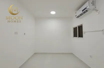 Apartment - Studio - 1 Bathroom for rent in Najma Street - Najma - Doha