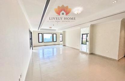 Apartment - 1 - 2 for rent in West Porto Drive - Porto Arabia - The Pearl Island - Doha