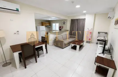 Apartment - 1 Bedroom - 1 Bathroom for rent in Umm Ghwailina Comm - Umm Ghuwalina - Umm Ghuwailina - Doha