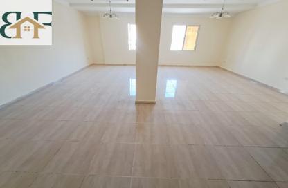Apartment - 2 Bedrooms - 3 Bathrooms for rent in Umm Ghwailina Comm - Umm Ghuwalina - Umm Ghuwailina - Doha Apartment - 2 Bedrooms - 3 Bathrooms for rent in Umm Ghwailina Comm - Umm Ghuwalina - Umm Ghuwailina - Doha