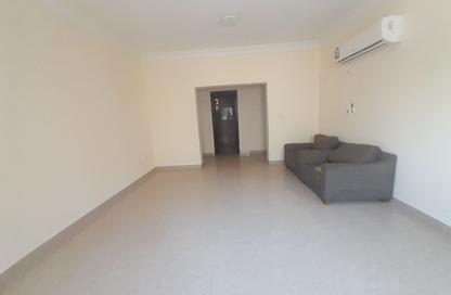 Apartment - 2 - 2 for rent in Al Mansoura - Al Mansoura - Doha