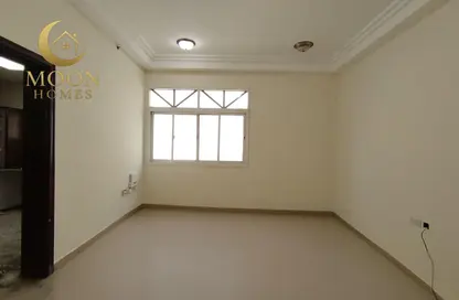 Apartment - 2 Bedrooms - 3 Bathrooms for rent in Salaja Street - Doha Al Jadeed - Doha