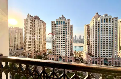 Apartment - 1 Bedroom - 2 Bathrooms for sale in Floresta Gardens - Floresta Gardens - The Pearl Island - Doha