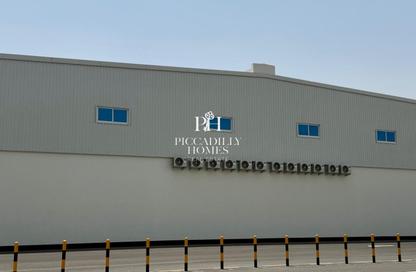 Warehouse - Studio - 2 Bathrooms for rent in East Industrial Street - Birkat Al Awamer - Al Wakra