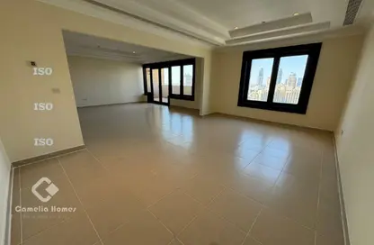 Apartment - 2 Bedrooms - 3 Bathrooms for rent in East Porto Drive - Porto Arabia - The Pearl Island - Doha