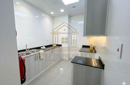 Apartment - 3 Bedrooms - 2 Bathrooms for rent in Anas Street - Fereej Bin Mahmoud North - Fereej Bin Mahmoud - Doha