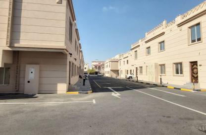 مجمع سكني - 5 غرف نوم - 4 حمامات للايجار في العزيزية - العزيزية - الدوحة