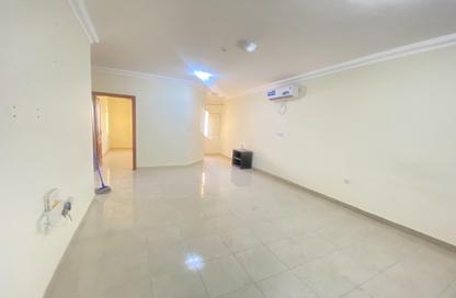 Apartment - 2 Bedrooms - 2 Bathrooms for rent in Bu Hamour Street - Abu Hamour - Doha
