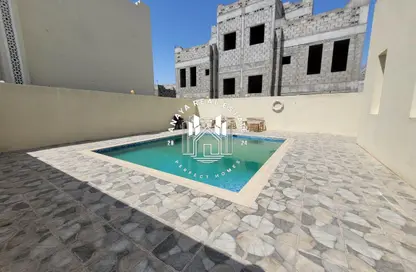 Villa - 4 Bedrooms - 4 Bathrooms for rent in Umm Al Seneem Street - Ain Khaled - Doha