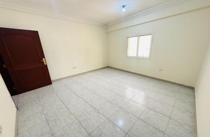 Apartment - 1 Bedroom - 1 Bathroom for rent in Umm Ghwailina Comm - Umm Ghuwalina - Umm Ghuwailina - Doha