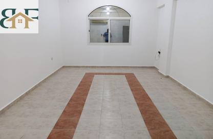 Apartment - 2 Bedrooms - 2 Bathrooms for rent in Al Mansoura - Al Mansoura - Doha
