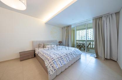Apartment - 1 - 2 for sale in Viva West - Viva Bahriyah - The Pearl Island - Doha