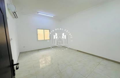 Apartment - Studio - 1 Bathroom for rent in Al Ain Center - Salwa Road - Doha