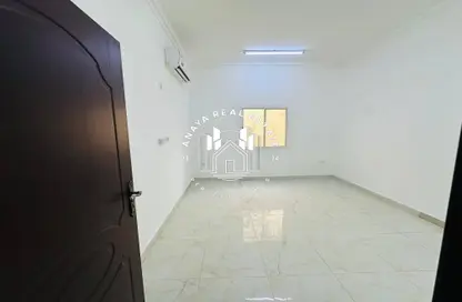 Apartment - Studio - 1 Bathroom for rent in Al Ain Center - Salwa Road - Doha